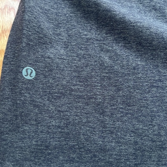 Lululemon men’s small charcoal dry sense long sleeve tee. - Picture 5 of 8